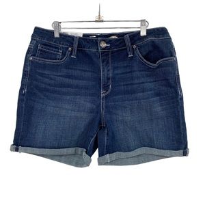 Seven7 Weekend Short Rolled Cuff NWT 12